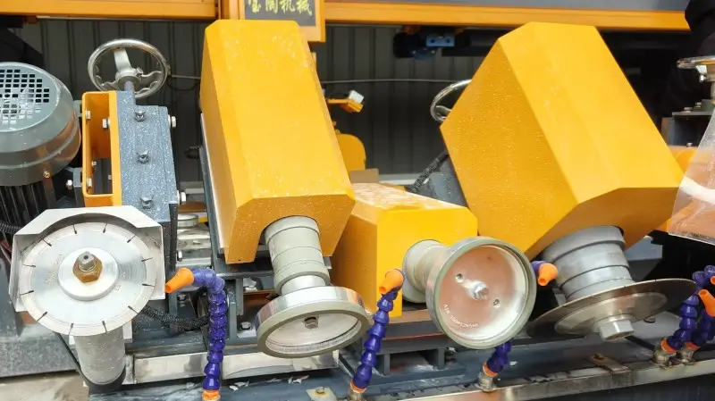 BT3200 Procelain Slab 45 Degree Cutting Machine(图2) 4工位 3200倒角机.webp